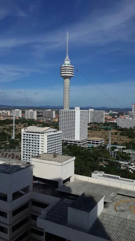 Dacha Beach Aparthotel Pattaya Exterior foto